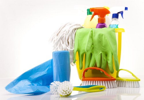 Low-carbon van used for eco-friendly carpet cleaning services